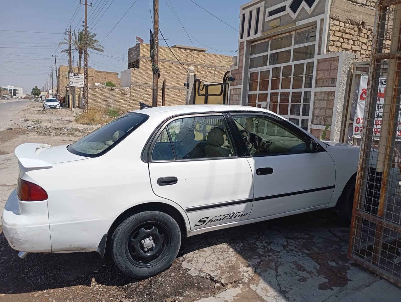 للبيع كورلا 2001 وارد امريكي بلادي نقصهة مشط ستيرن وتبريد سعر 57 وبيهة مجال سيارة بأسمي سنوية تنتهي 2027 ومتحتاج هزة رقم الماني العنوان بغداد سبع البور الاتصال على الرقم ***********
