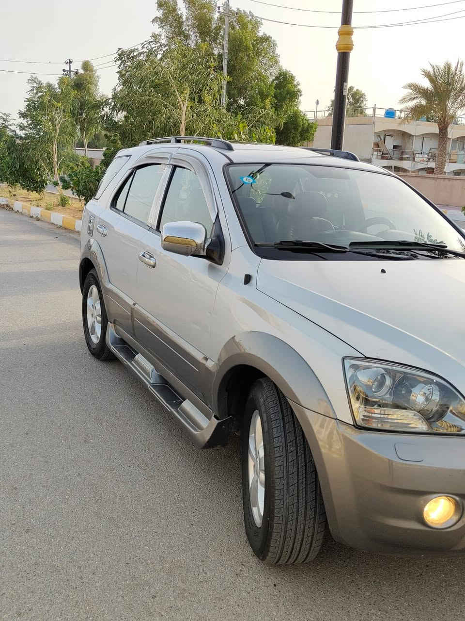 السلام عليكم كيا سورينتو للبيع
موديل 2009
ماشيه 120 
كتلوكات شركه 
فور ويل 
رقم ذي قار دولي بسمي 
سنويه 30
مكفوله من ضربه وتبديل وصبغ
مكينه 6سلندر مكفوله 
كير كفاله 
حداده كفاله 
تايرات قبل اسبوع شادهن
7راكب 
فتحت سقف
كشن كهربائي جلد 
رضيه جلد 
تبريد ثلج 
زرقات لايت 
حساس خلفي 
السعر 115بيه مجال قليل 
العنوان ناصريه مركز 
***********
