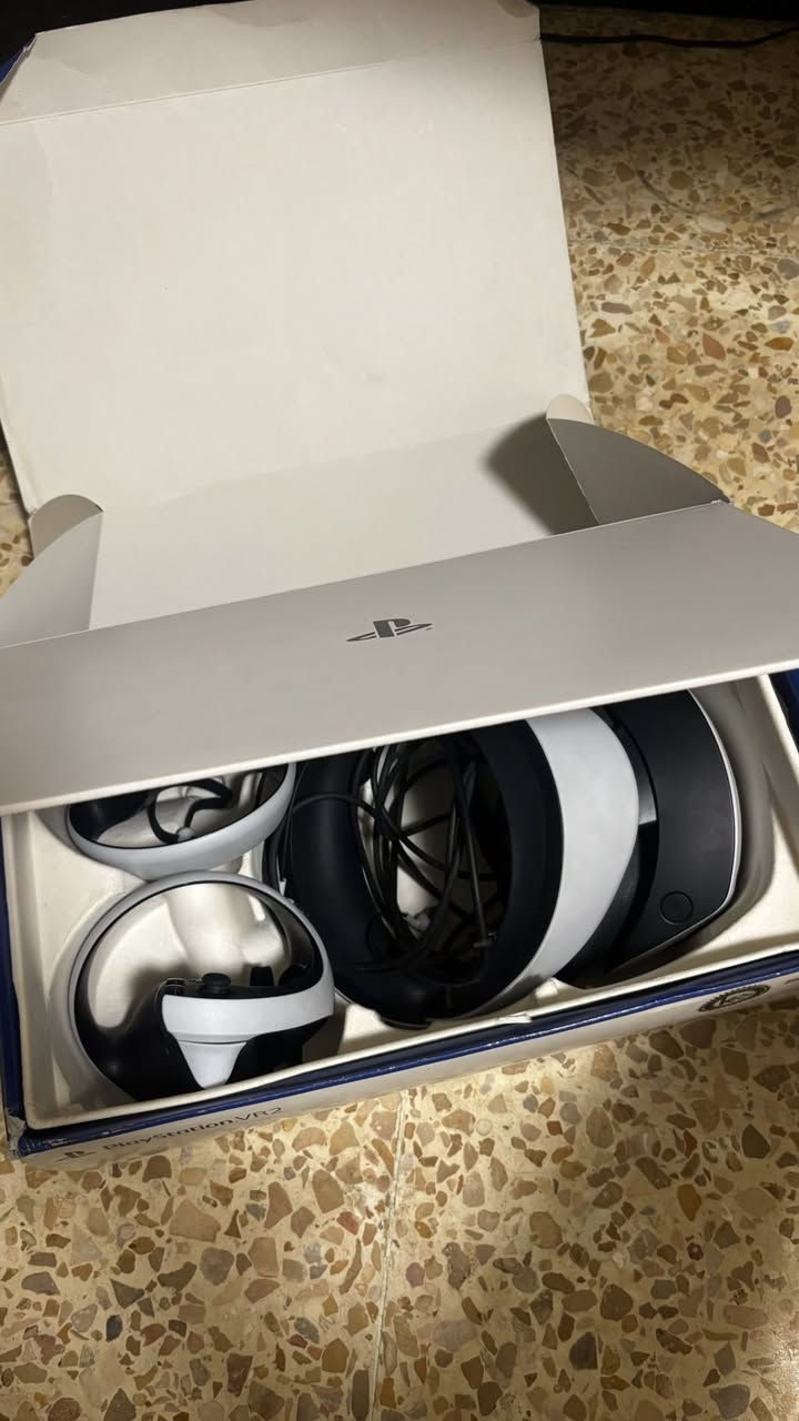للبيع باكيج PSVR2 كامل مع قرص Gran Turismo 7 للـ PS5
النظارة كاملة الأغراض مع كارتونها واليدات الثنين والسماعة الأصلية والوايرات، وياها قرص لعبة GT7 الأصلي يدعم طور الـ VR بالكامل.
 السعر: 530 ألف (وقابل للتفاوض البسيط).
 الموقع: بغداد


**إذا كنت صاحب هذا الإعلان وتريد حذفه لأي سبب، رجاءا أرسل رسالة إلى الدعم الفني**