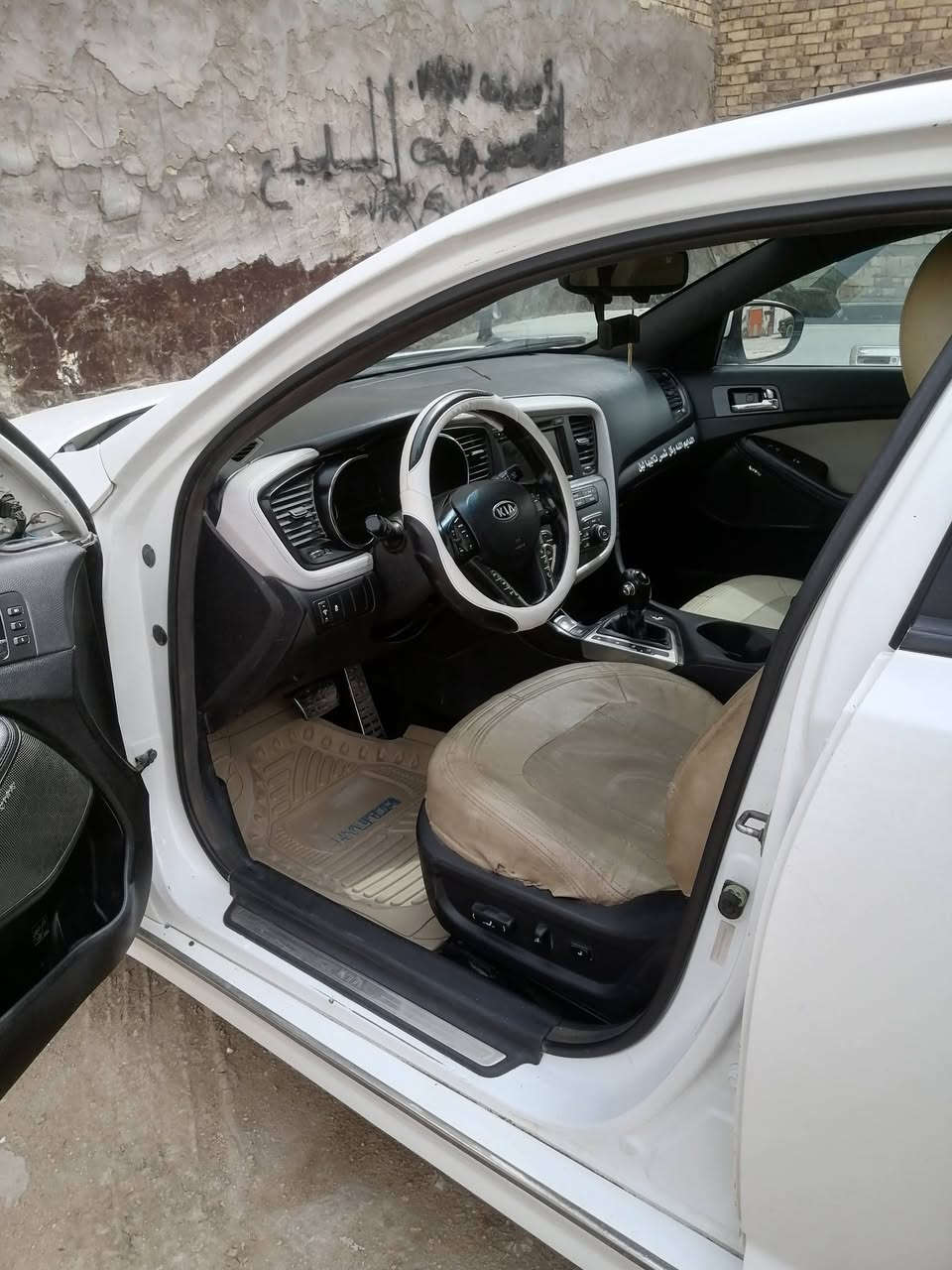 كيا اوبتما 2013 وارد امريكي سنوية ورقم بغداد بسمي مكينه ٢٠٠٠ تيربو مكينه كير حداديه تبريد ثلج مكفولات السياره بيه قطع  تبديل اصلي بدون صبغ شرط ابيع حزام حتى ماتعبني السعر ١٠٥ لاستفسار اتصل *********** مكانه ديوانية
