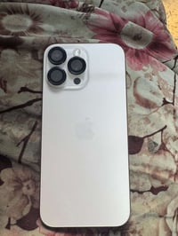 آيفون ١٦ برو ماكس • ذهبي • بطارية ٩٣