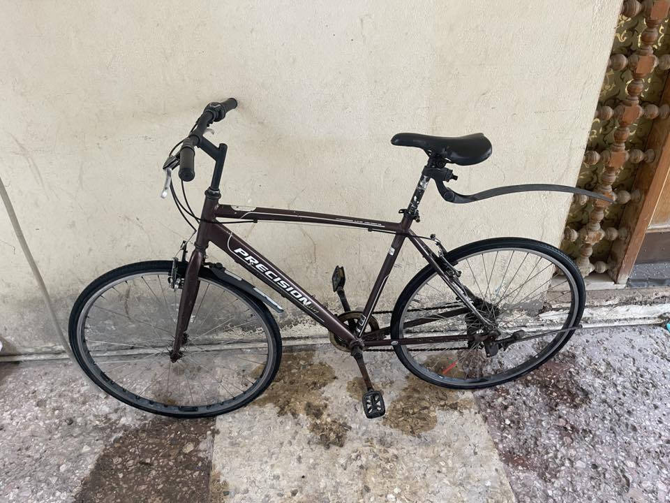 سلام عليكم باسكل للبيع c700 ماركة برسشن ماركة عالمية المنيوم الباسكل يخبل ريشه فريم عالي كله شغال نظافه حلوه حجم 28 باسكل فقط بيه بنجر خلفي وماعندي مجال اسوي 
السعر 85 الف وبيه مجال بسيط حك الجية بسيط جدا حك الجية 
مكاني بغداد السيدية 
للاستفسار ***********
