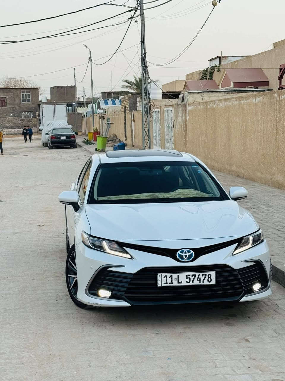 كامري هاي برد موديل 24 بغداد بأسمي محجوزه للمصرف باقي ست سنوات ابيع 235 ورقه وبيها مجال ماشيه 43 الف كيلو متر فول مواصفات فتحه ياباني الون ابيض (نجف كوفه عباسبه) ***********
