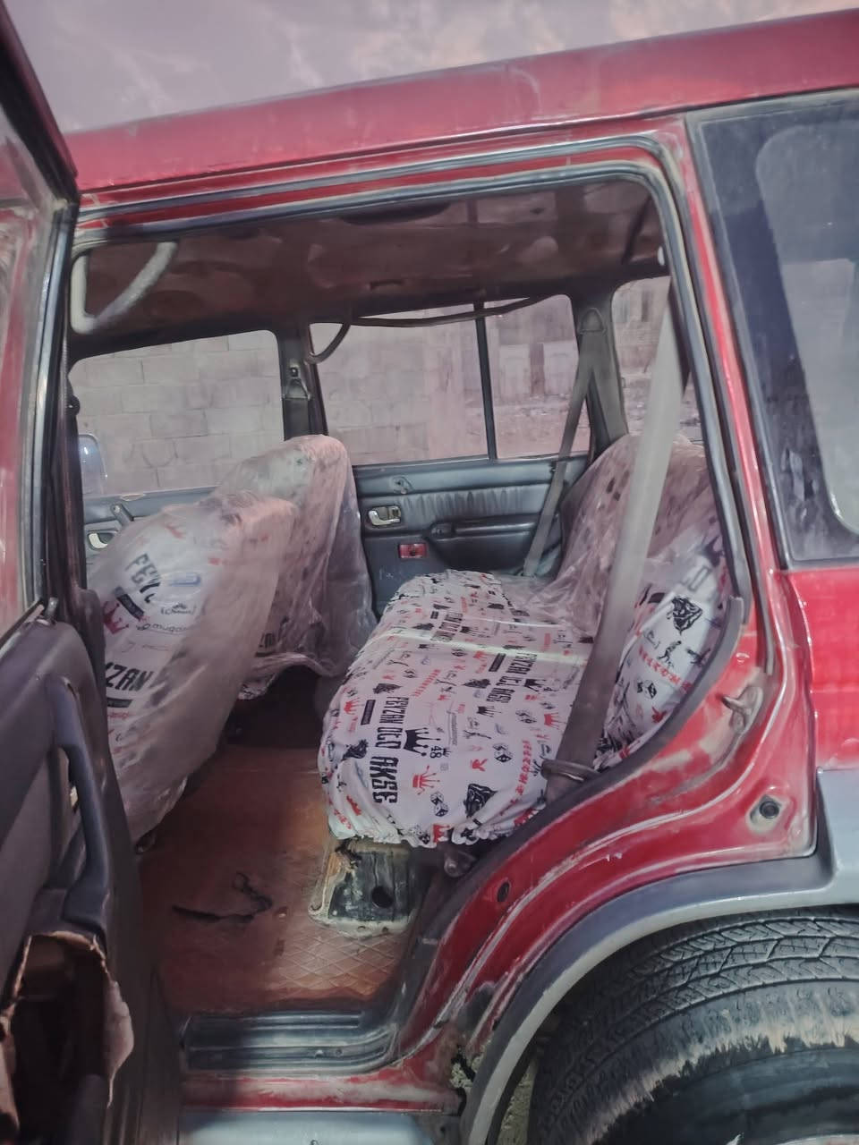 السلام عليكم سياره باجيرو مديل 1992 ابيع كوم حديد مكينه ففتي بس شرط تحويل السعر 30 و بيه مجال للاستفسار ***********
