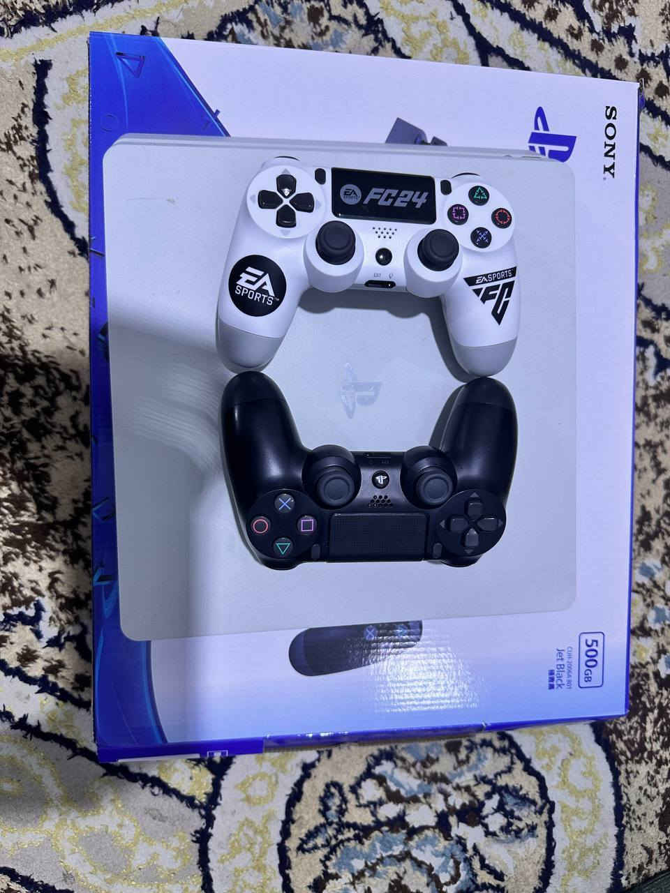 بلاي ستيشن 4 سليم (PS4 Slim) نظيف جداً وملحقات كاملة للبيع! 🎮🔥
يا أهل السماوة الطيبين، عندي جهاز بلاي ستيشن 4 سليم (Slim) بحالة الوكالة للبيع. الجهاز استخدامه قليل جداً وشرط النظافة، وما مفتوح ولا داخل صيانة نهائياً.
​المواصفات والتفاصيل:
​نوع الجهاز: بلاي ستيشن 4 سليم (PS4 Slim).
​المساحة: 500 جيجابايت.
​الملحقات:
​جويستيك (يدّات) عدد 2 (واحدة منهن إصدار FC24 مميزة).
​الكابلات الأصلية كاملة مع الكارتون الخاص بالجهاز.
​جهاز UPS ماركة Lazer 850VA للحماية من انقطاع الكهرباء (بكرتونه).
​الألعاب: الجهاز محمل عليه مجموعة ألعاب، ومن ضمنها لعبة باتل فيلد (Battlefield).
​السعر: 300 ألف دينار عراقي (وبي مجال بسيط للشراي الطيب).
الموقع: المثنى - السماوة.


**إذا كنت صاحب هذا الإعلان وتريد حذفه لأي سبب، رجاءا أرسل رسالة إلى الدعم الفني**