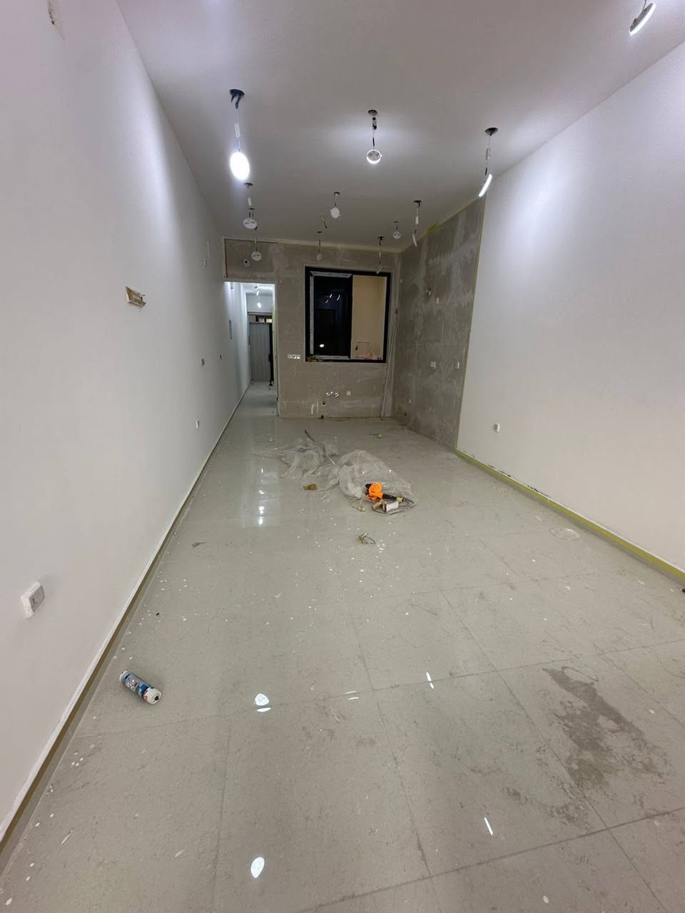 💎 للإيجار في السيدية ٣ وحدات سكنيه زيرو مودرن🔥

١- طابق أرضي : استقبال ومطبخ وغرف نوم 2 صحيات ..
💸الايجار. ٩٠٠ الف دينار   
↗️
٢- طابق اول فوق الارضي : استقبال ومطبخ وغرف نوم عدد 2 وصحيات..💸الايجار ٨٥٠ الف دينار 
↗️
٣- طابق ثاني : استقبال ومطبخ وغرف نوم عدد 2 وصحيات..💸الايجار ٧٥٠  الف دينار 

📞للاستفسار:***********
مكتب المصطفى العقاري- مقابل لحوم جويلي
