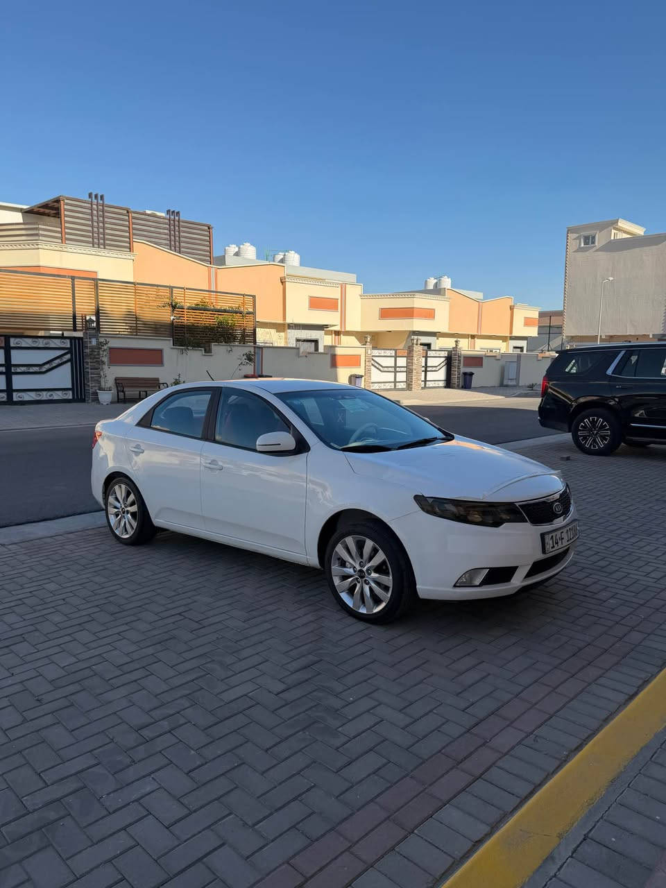 سيراتو 2012مكينه 600سياره كفاله من صبغ والضربه والبارد جاهزه من كلشي ماشيه 110 إني مكلف بلنشر 
السعر 110
رقم الهاتف *********** البصرة, العراق
