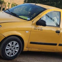 سيارة طيبة٢٠١٥ مابيهه اي شي مصفرة مكاني بغداد ٣٨ وبيهة مجال بسيط ٠٧٧١٤...