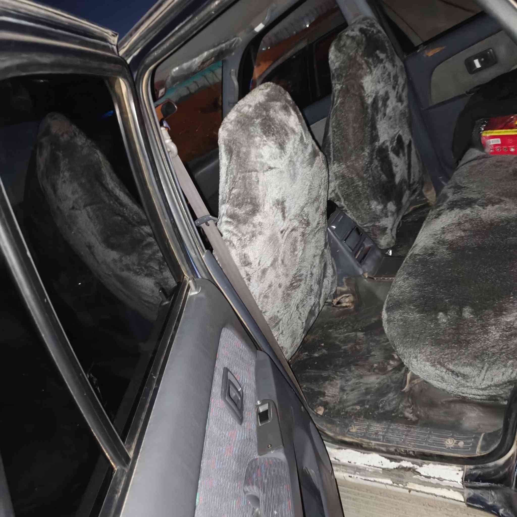 سلام عليكم هي سيارا للبيع ارم سليماني سعر 35 رقم ***********
