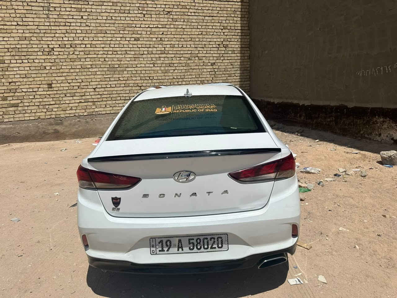 السلام عليكم
سوناته 2018 وارد امريكي للبيع فقط 
حادثه موضح بلصور وبيها بارد بجهه السكن  مكفوله مكينه وكير  
ماشيه 73 الف ميل
موصفاتها معروفه 
السعر 134 ورقه وبيها مجال للطيبين
للاستفسار ***********
