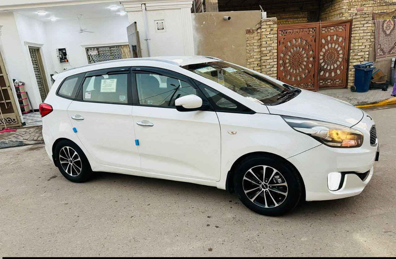 السلام عليكم 
رندو 2016 وارد امريكي رقم بابل دولي مداور ثاني يوم سياره بيه بنيد مصبوغ   مكينه 2000 دوش مكفوله  بدون فتح بدون تبخير بدون تنقيص مواصفات واضحه بلصور  سياره 7 راكب سياره جديده وجاهزه بدون اي نقص ماذب عليه ربع 
السعر 119 وبيه مجال مكاني ديوانيه 
***********
