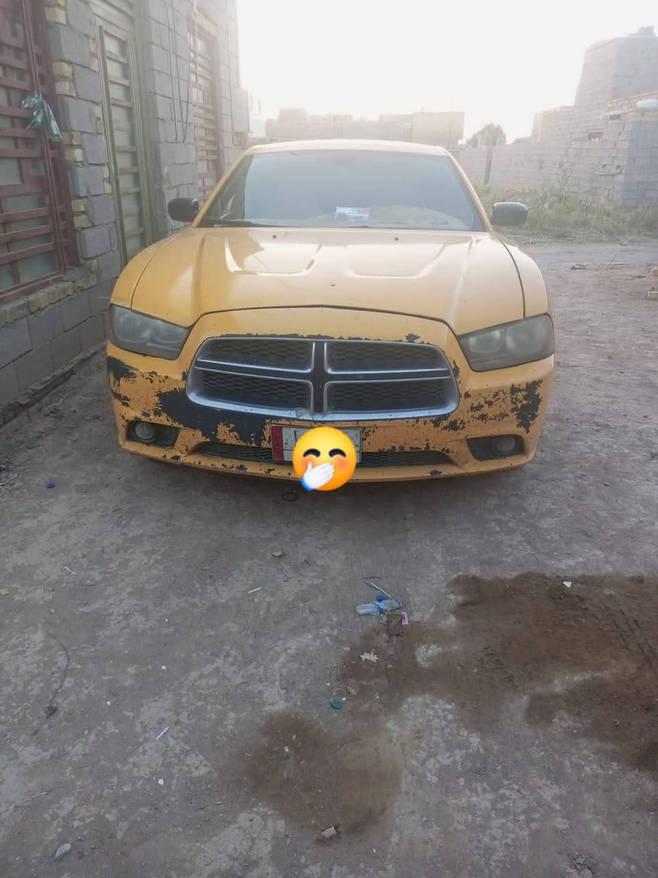 جارجر ٢٠١٤ رقم بصره حادث جاملغ وبنيد جاهزه مكينه كير حداديه تخم تاير تبريد سعر ١٤٠ وبيها مجال مكان شطره مكلف بنشر رقم صاحبها ***********
