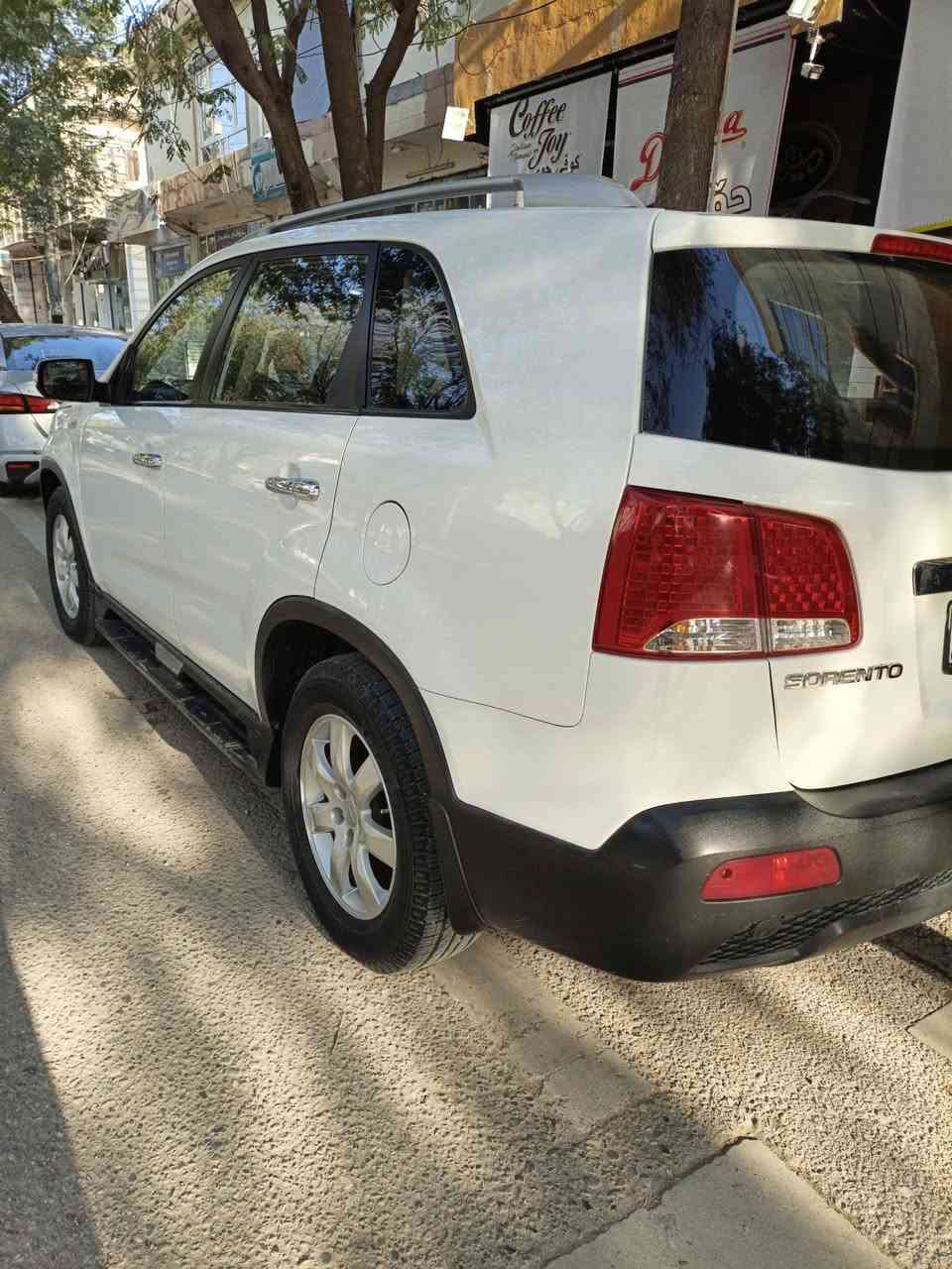 سورنتو موديل 2011 ماشيه 126 ألف سياره على وضع شركه كفاله عامه مكان سياره خانقين  لاستفسار ***********
