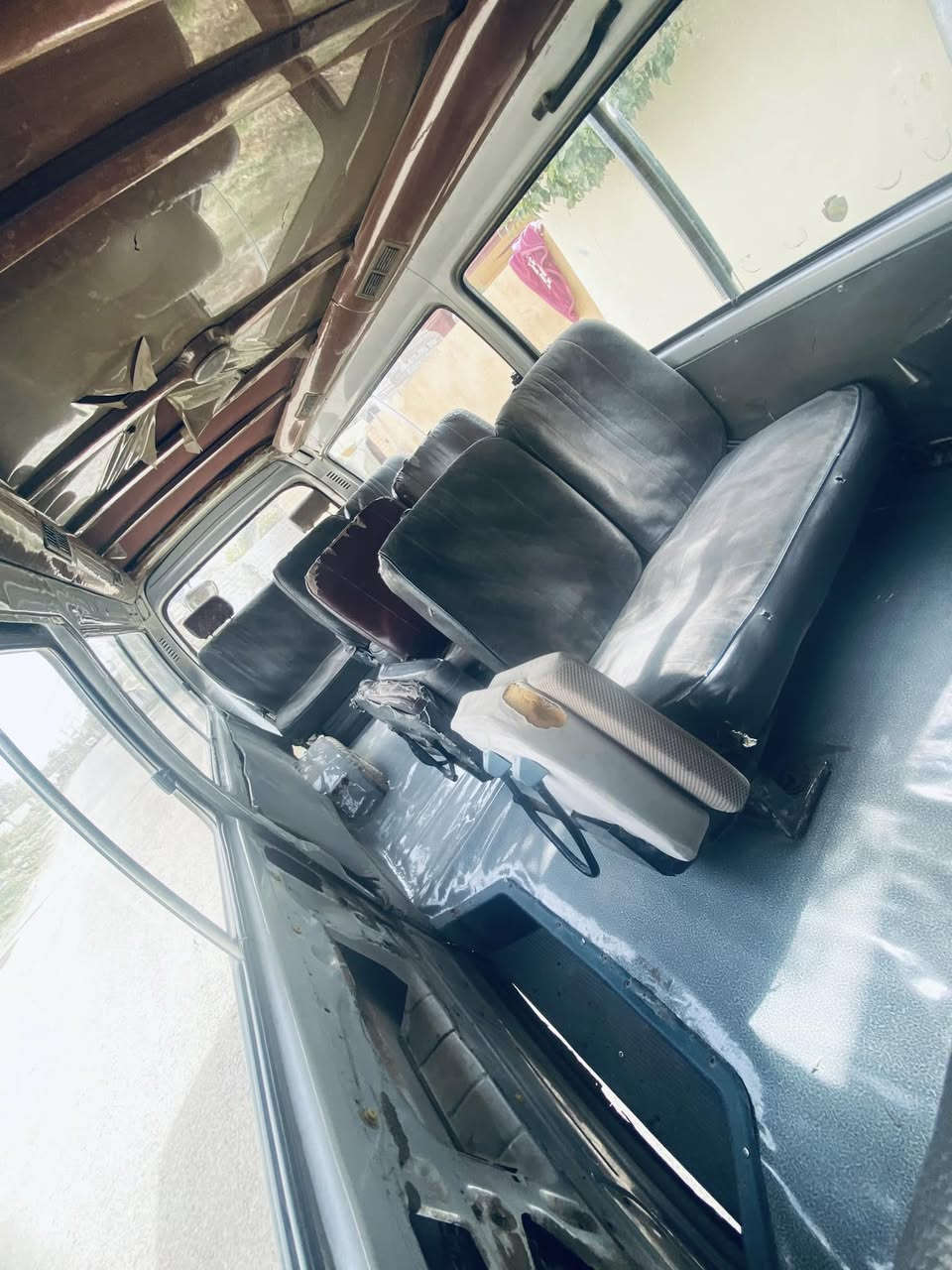 السلام عليكم فتون 2010  رقم بغداد مميز 4ارقام محرك كير اكسل خير من الله صدر نفض حته المابيه شي بدلتها  الصدر القديم يمي  تبريد شغال بس ناقصها كبريسر كهربايات كلهاشغاله مصفره هيه ومرور وضريبه ربع دينار ماعليها مشروع وطني ماصر شهر من حولتها بسمي يسنويا ل30  سعر 55بيها مجال حك جيتك  مكاني ديالى شهربان اي ستفسار اني حاضر ***********
