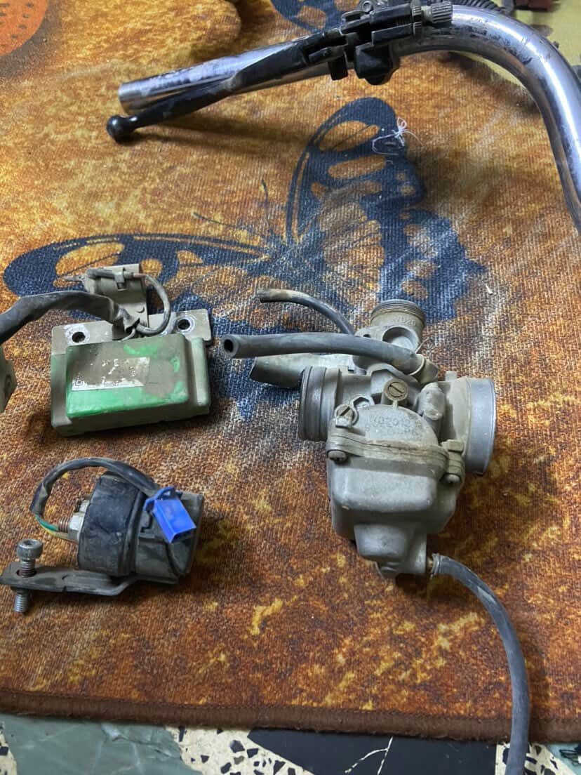 السلام عليكم تفصيخ بوكسر كله اصلي وعلشد
ايشي تحتاج خابرني وبلخدمه
حته مكينته موجوده الي محتاج مكينه مال بوكسر
واسعار مناسبه 
للاستفسار 
***********
