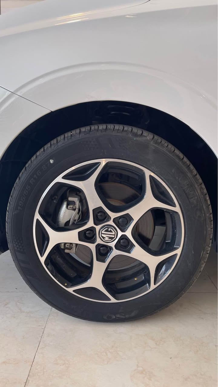 MG 3 COM
ممشى :سيارة زيرو 
لون السيارة : ابيض 
ضمان 6 سنوات او 100000km
مواصفات السيارة: لايت عدسه - بلاجكتور - 4 جامات كهرباء - عدات شاشه - شاشة + كامرة - تحكمات ستيرن - بصمة-ويلكب قياس 16 - حساسات خلفية - كامرة خلفية - تبريد خلفي 

فحص PDI من 
للاتصال : 
***********
سعر :١٠٦ وەرەقە السليمانية, العراق
