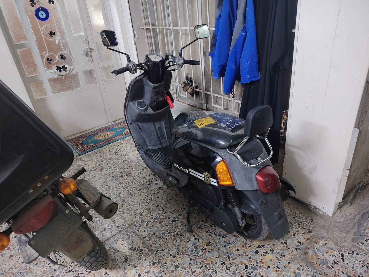 السلام عليكم دراجه بوليسي للبيع مكفوله كفاله عامه  دراجه جديده مكاني بغداد الشعب ب٧٥٠ وبيها مجال بسيط ***********
