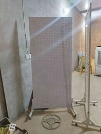 رفوف +  عارضات جداريه وعارضه ارضيه  للبيع للاستفسار مراسلة الرقم واتس ...