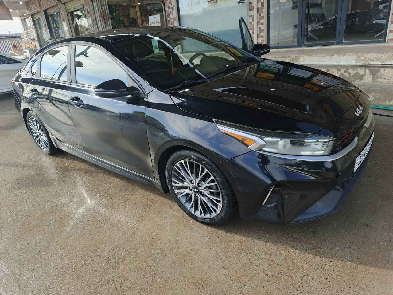 السلام عليكم.. كيا فورتي موديل 2023GTLin لون اسود محرك 20سياره فول مواصفات بصمه ماعدا سلايد رقم اربيل ماشيه 34ميل ضررثلث قطع.. صور سياره بالمنشور سعر على الخاص بيع بدون مراوس تواصل واتساب /اتصال
 ***********
***********
