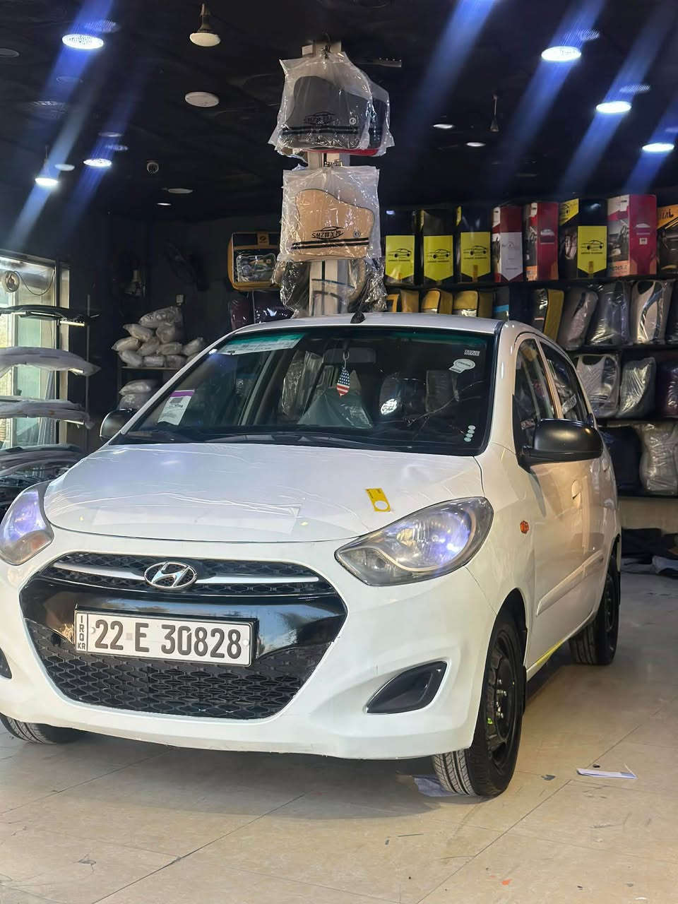 سيارة هوندا 
رقم تلفون 
موديل 2012
يةك بست بةخ
كير عادي
سةنةوي بةسةرجوة و غرامةي لةسةرة 
كير و مةكينة و تبريد بة شةرت 
*********** رقم تلفون أربيل, العراق
