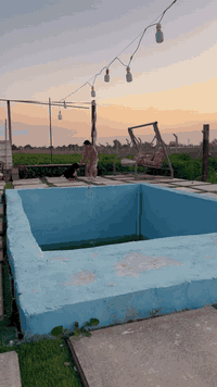 مشتمل مؤثث مع مزرعه اكثر من دونم الموقع كورنيش الحكيم 
 غير متواجد على الفيس ***********
