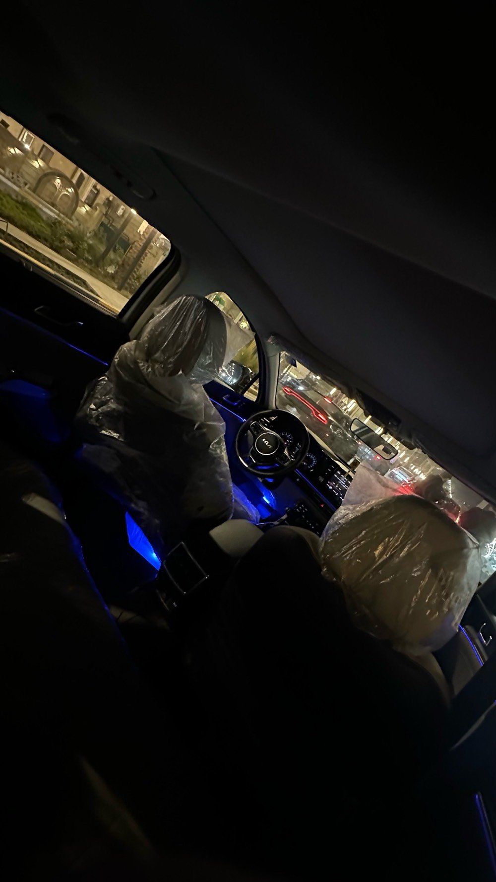 فول مواصفات Ex خليجي كشنات جلد وبنوراما ابواب دشبول مطعم صاج شاشة كبيرة تحكم ستيرن دخول ذكي وترحيب بصمة سايد بريك مكينه دوش 2.0 الفين كشن خزن ميموري كشن كهربائي شاحن لا سلكي ٤ مداخل usb قطعتين تبريد فول فول مواصفات كامرة خلفية بالبك وايضاً عند المشي اوتو هولد للازدحام 