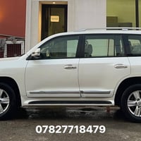 لاند كروز • ٢٠١٢ • ١٢٠ الف كم