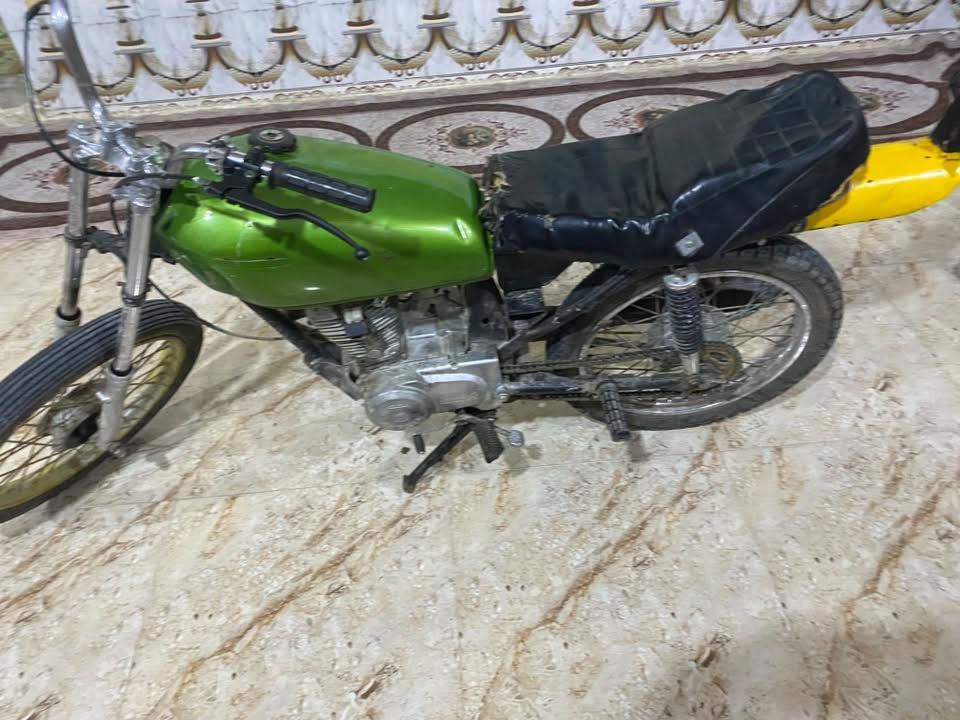السلام عليكم للبيع عوزها ترتيبات بصيطه كلك مكفوله من السرقه سعر 175اتصال***********
