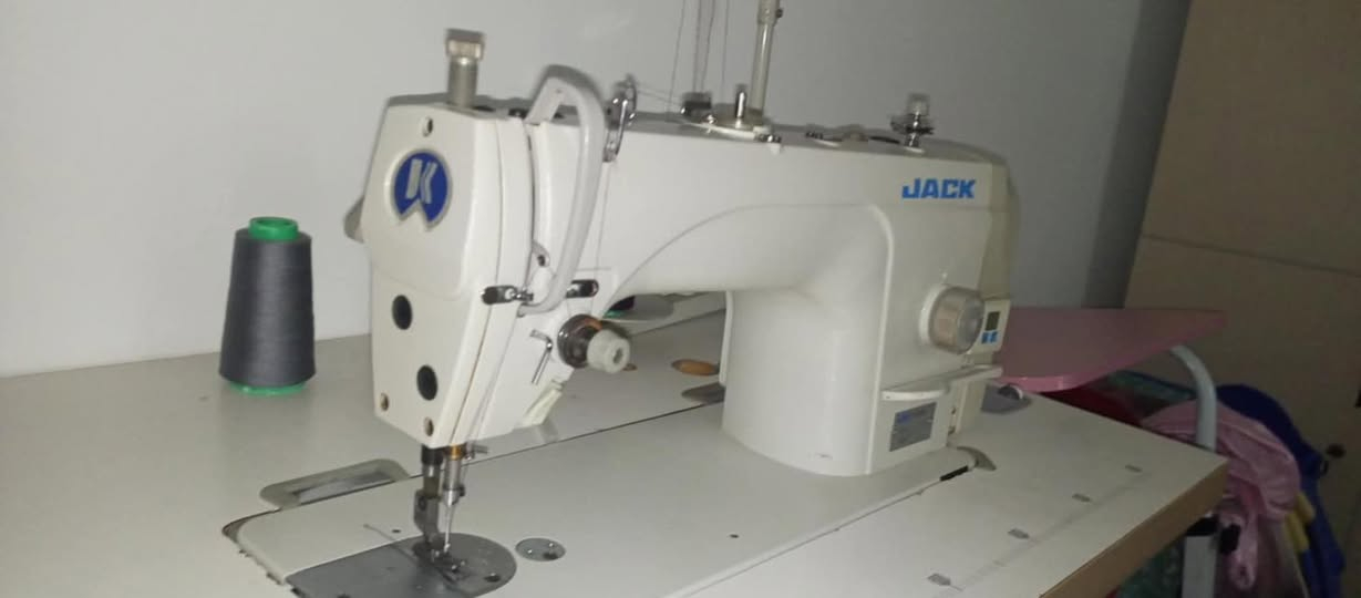 سڵاو🦋
مەکینەی جاک ،  کەمترین ئیشی پێ 🌟کراوە ، حساب بکە لۆکە ، بێ عەیب و بێ کێشە 🌟
نرخ ٣٠٠ هەزار🌟
پارێزگای هەڵەبجە📍
,,,,,,,,,,,,,,,,,,,,,,,,,,,,,,,,,,,,,,,,,,,,,,,,,,,,
ئێوەش هەر كاڵایەكتان هەیە بنێرن🛍️
 لەهەرشارێکن🌎‌
 ناوتان دەرناکەوێت🥷
بەزوترین کات🕰️
بۆتان ئەفرۆشین بەنرخی گونجاوو
هەرزانتر و بە ویژدانترین ترین بەیچین
فۆڵۆی پەیجەكەم بكەن سوپاستان ئەكەم🙏


**إذا كنت صاحب هذا الإعلان وتريد حذفه لأي سبب، رجاءا أرسل رسالة إلى الدعم الفني**