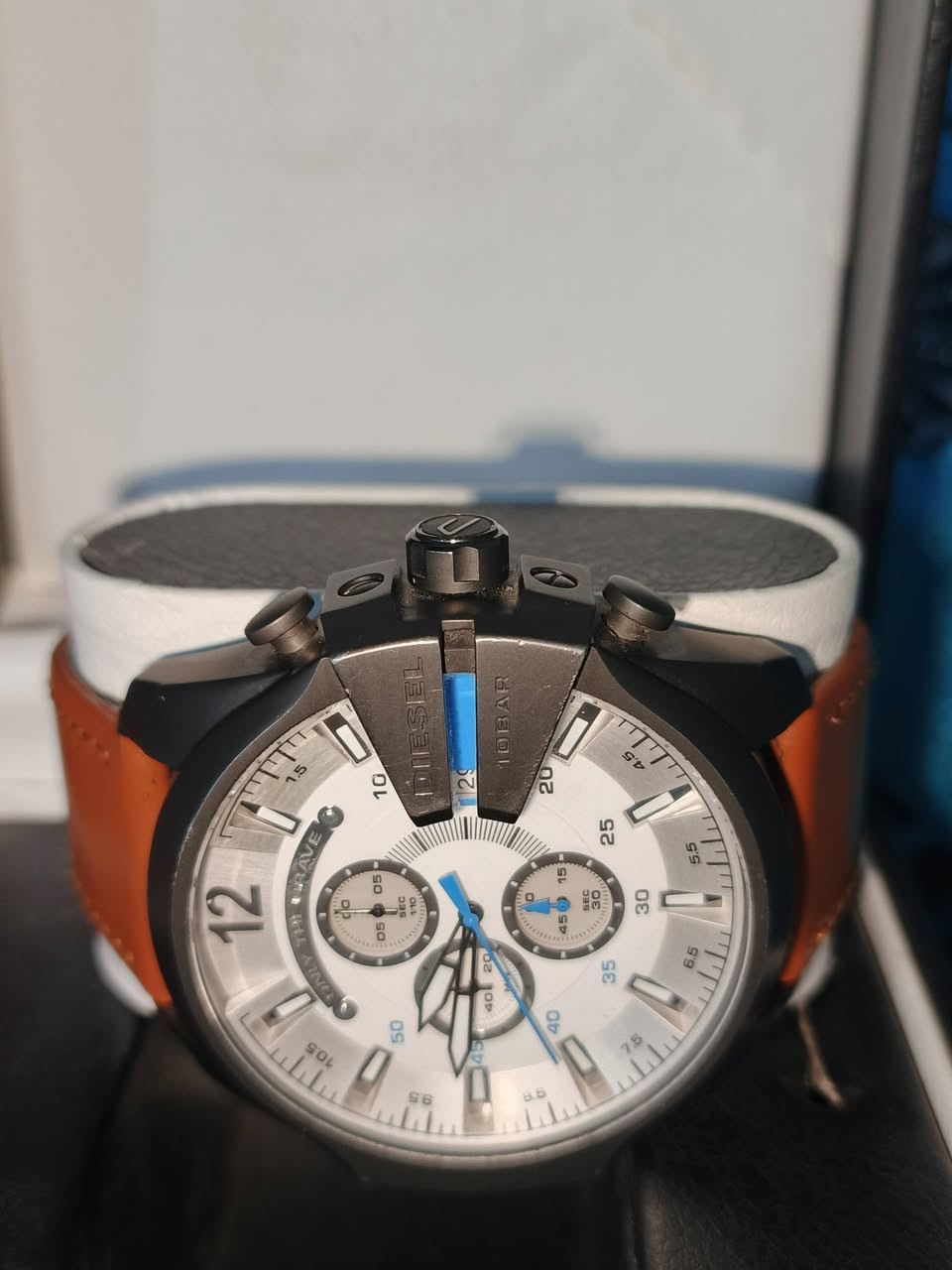 للبيع
⌚ ساعة أصلية من Diesel ديزل
موديل DZ-4280، ستايل رجالي فخم 🔥
كرونوغراف + مقاومة ماء 10 بار


**إذا كنت صاحب هذا الإعلان وتريد حذفه لأي سبب، رجاءا أرسل رسالة إلى الدعم الفني**