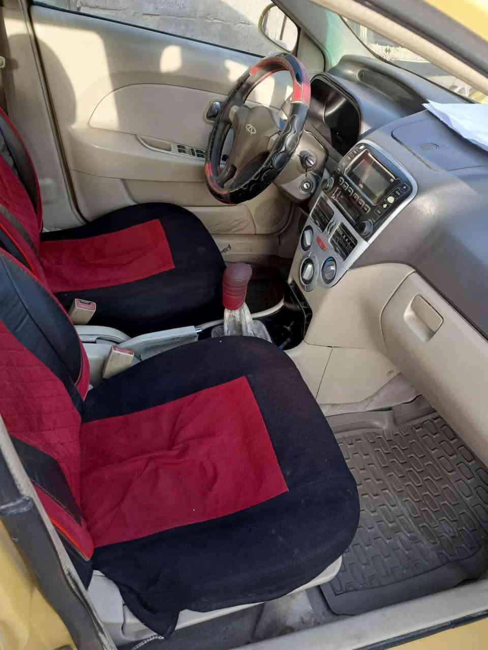 السلام عليكم من رخصة مدير الگروب والأعضاء شيري فلاوين للبيع موديل ١٣ مكينة وگير جيدة حدادية لابأس تايرات نص عمر گشرتها "گدامك بيها طخة جهه اليمنة وسعرها٢٠ ورقة وبيها مجال سنويتها لل ٢٦ بسم ولد تريد رقمة تريد اواجهك اني حاضر يريد تحويل هيئة ٣٠٠ غرامات ١٠٠ على ابو السنوية ماتدفع دينار مايطلب عليها للاستفسار *********** مكانها جكوك بغداد ترهم مراوس
