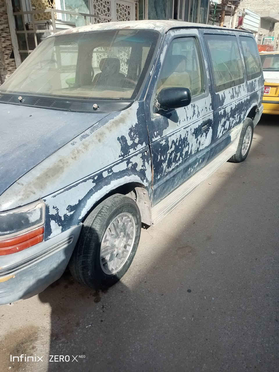 سلام عليكم من رخصت مدير الكروب
دوج كلايزر مديل 1993نجف بسمي محوره كروالمكينه دخن 
السياره شغاله وتمشي كهربائيات كله شغاله السعر 15$
المكان نجف ***********
