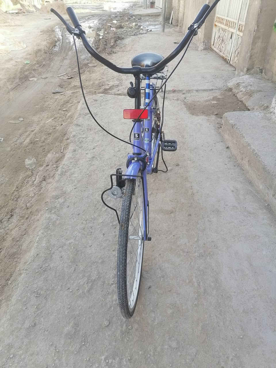 سلام عليكم  بايسكل موديل 2021سعر 125مكان ورديه شارع 30رقم  ***********

