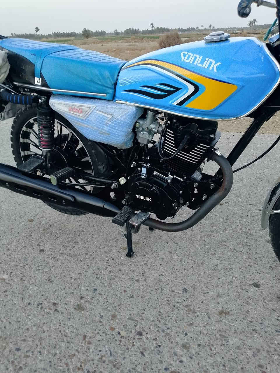 2025,,200 حجم المحرك,,,825 الشراي بمجال شيء بسيط مكانه ابو طيبه ***********
