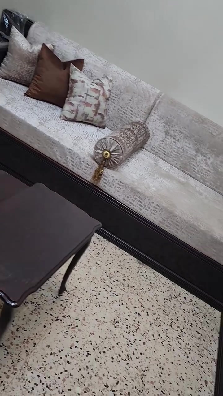 الله يبارك ما شاء الله🌸
تم تسليم اليوم اللهم بارك صالون الون بيج ازواق على الون القهوه🤎🤍
معرض الدقه والامتياز اختيارك الافضل 👌🏻✨
العنوان طريق زواغة العجيلات عمارة الشلفوح 📌
للتواصل معنا على الصفحه او على الرقم وتساب 0930962790


**إذا كنت صاحب هذا الإعلان وتريد حذفه لأي سبب، رجاءا أرسل رسالة إلى الدعم الفني**