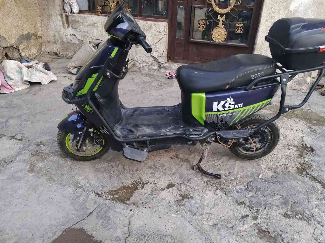 للبيع نقصهه بس بطاريات


**إذا كنت صاحب هذا الإعلان وتريد حذفه لأي سبب، رجاءا أرسل رسالة إلى الدعم الفني**