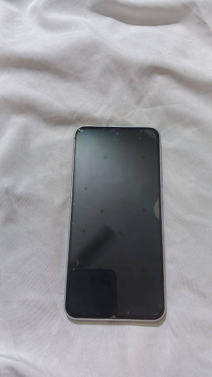 السلام عليكم 
جهاز سامسونك. A56 5G
ذاكرة ٢٥٦.  عشوائية ٨ 
شاحن تاب سي 
كامرا. ٥٠ ميكا 
جهاز نظيف مكفول من التصليح 
الجهاز بدون ملحقات فقط وصل الشراء من شركه الاماني ب كربلاء 
السعر.  .. ٣٧٥ الف. غير قابل لتفاوض 
مكاني بغداد. ش الرشيد ماعندي توصيل


**إذا كنت صاحب هذا الإعلان وتريد حذفه لأي سبب، رجاءا أرسل رسالة إلى الدعم الفني**