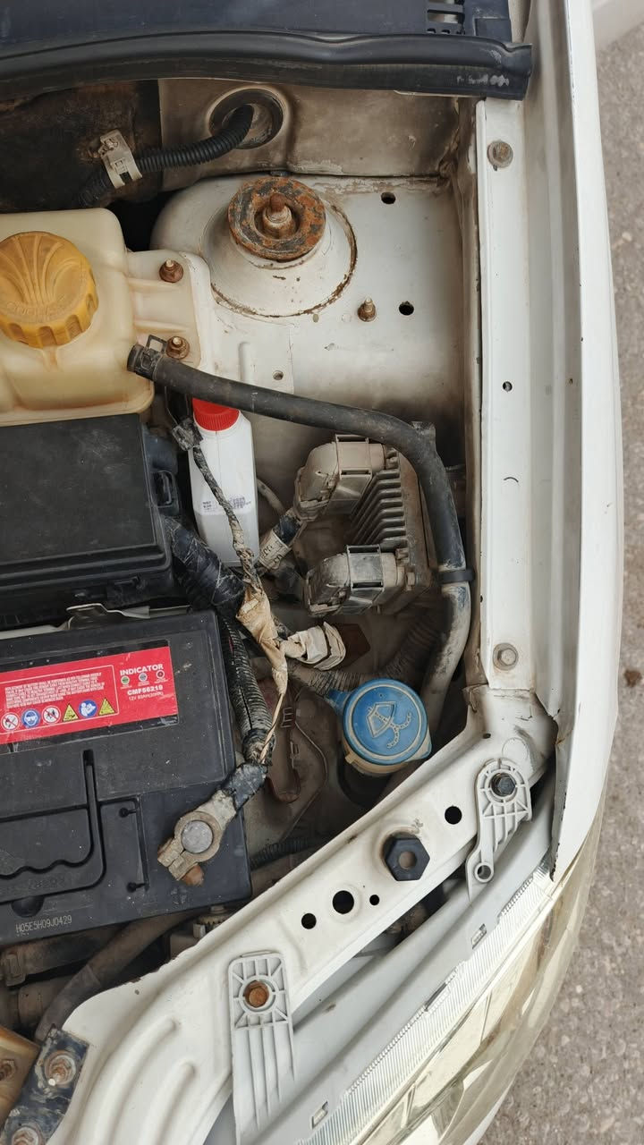 افيو للبيع موديل 9بيها
بيها صبغ 5ابيعك احزام بدون ضربه
السعر، 62وييها مجال
***********
