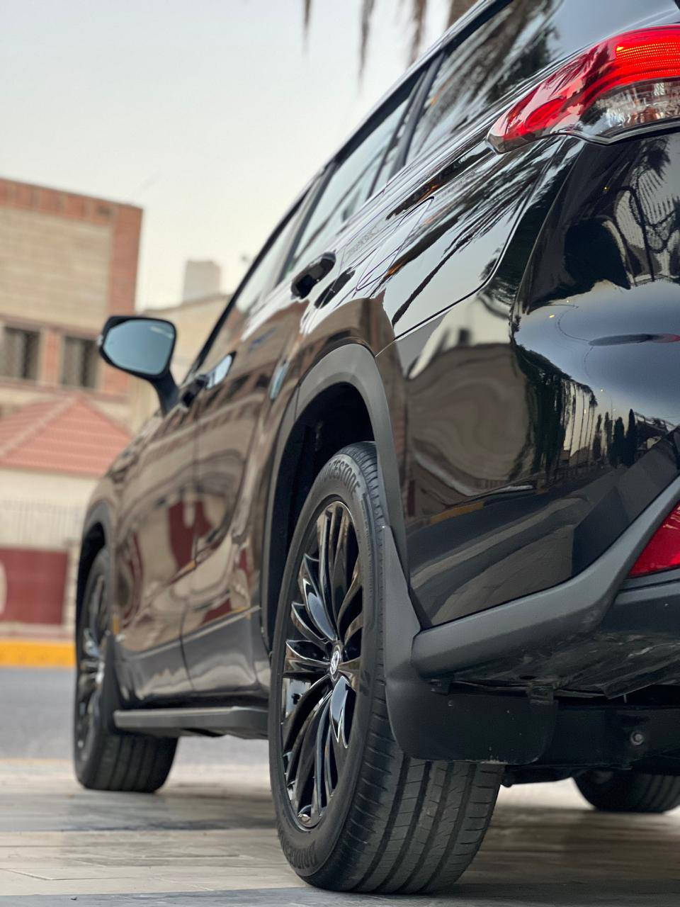 السلام عليكم  للبيع أو مراوس هايلاند هايبرد موديل 2023 فول مواصفات السعر232وبيهه مجال الحادث مرفق بيهه تعديل بلشواصي الأمامي  السياره كامله آخر حبايه وجديده عنوان بغداد شارع حيفا ***********
