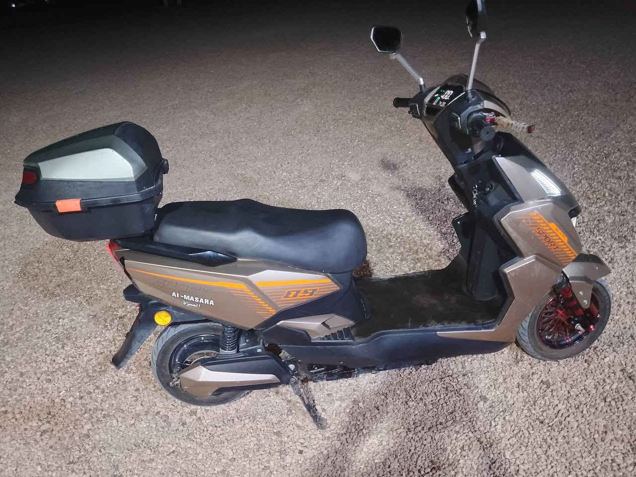 ماطور شحن شركه المسره موديل 2025 سرع عدد 4لايت زنون بطاريات نضيفه سرعه 85حقيقي سويج +بصمه تايرات امامي خلفي جديد السعر 575وبي مجال للشراي 
الرمادي القريه العصريه 
***********

