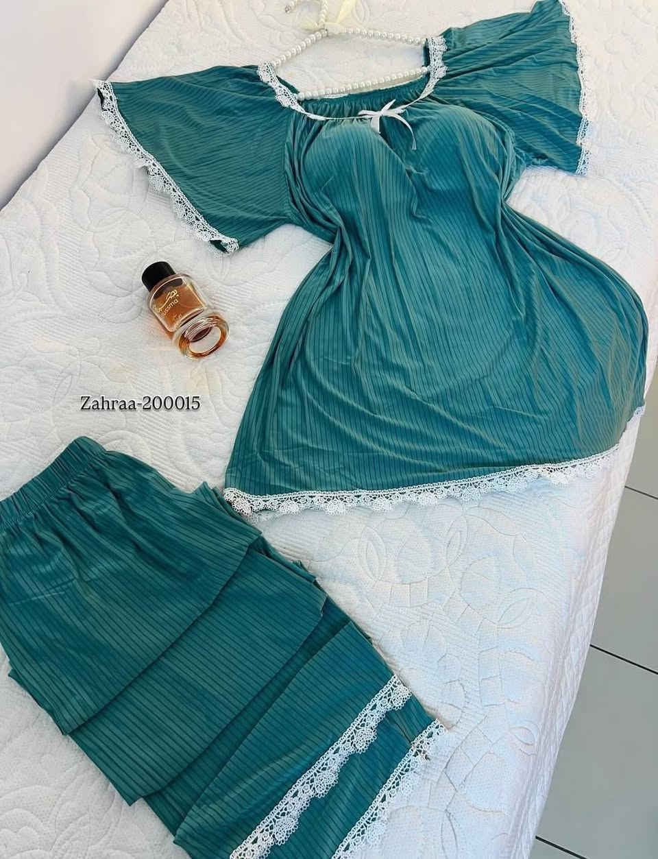 بجامه زبده فري سايز 
يلبس لحد وزن 100


**إذا كنت صاحب هذا الإعلان وتريد حذفه لأي سبب، رجاءا أرسل رسالة إلى الدعم الفني**