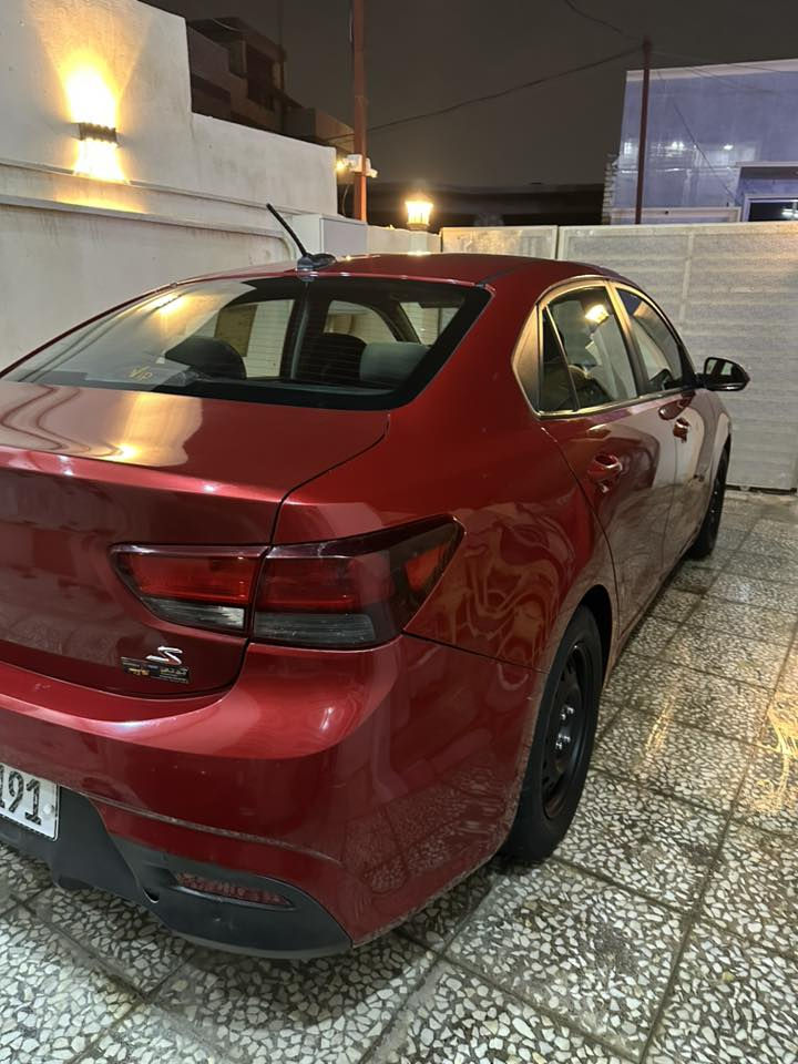 السلام عليكم ريو 2019 امريكي مواصفات S حادث قبغ جنطه فقط بدون ايرباك بجم كبس ماشيه 49 الف كير مكينه مكفول تخم تاير تبريد ثلج السعر 115 وبيه مجال مكان السياره غزاليه للاستفسار ***********
