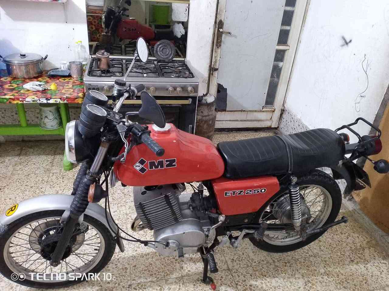 سلام عليكم تحياتنا الكروب جنايه المزتMz ماطور البيع قطرت الحيم مابي سايس 5الماني راس وجعب ما عده الدبلات ول تاير الكدام ماطور حلو وخير من الله  بدون بدون بدون العنوان نجف كوفه الاستفسار عل رقوم ***********) وهاذه بي وتساب (***********) 🤍💕
