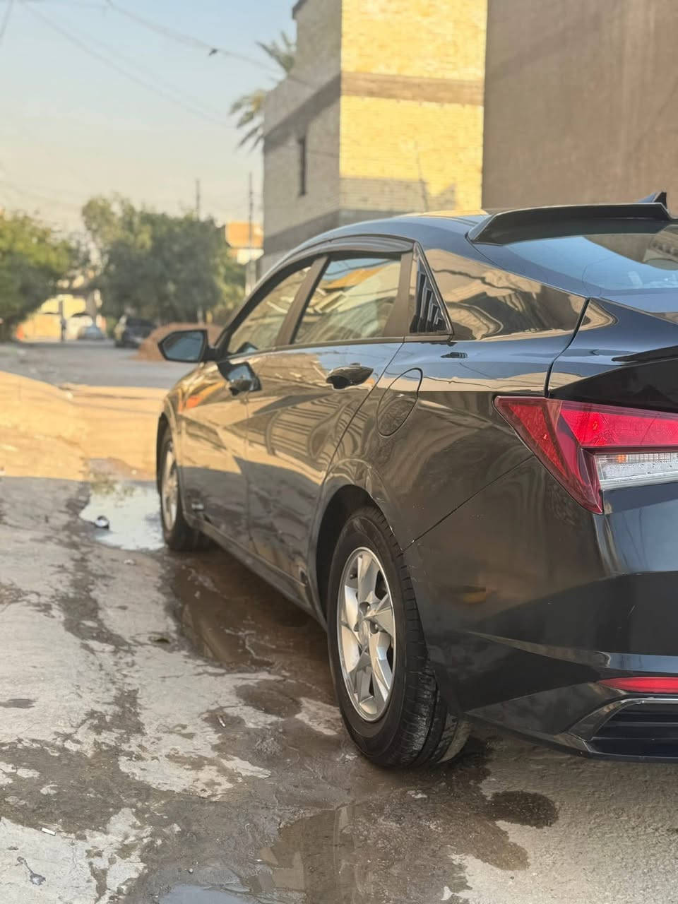 للبيع
النتر موديل 2021 
محرك 2000 دوش 
مواصفات نص فول بدون فتحة بدون بصمة 
تحكامت ستيرن 
اوتو ستوب 
رادارات جانبية 
مانع انزلاق
كشنات جلد 
كروز سرعه 
تدفئة +تبريد خير من الله 
ادامه كاملة مسويلها بلكات مجاول وعبوة فيتبم كله شد جديد 
شاشة
كامرة خلفية
حادثها موضح بالصور 
ماشيه 90 الف كيلو 
رقم اربيل  

حدثها سرقة چاملغ السايق والبطاين وبيها ضربة بقبغ البانزين مصلح. بالعراق صار بيها بارد بدون تصليح + بيها معجون على كد اصبع بالقمار اثر طلقة تايهة 
سعر 137 وبيه مجال

متواجد فيس + واتساب (***********)
