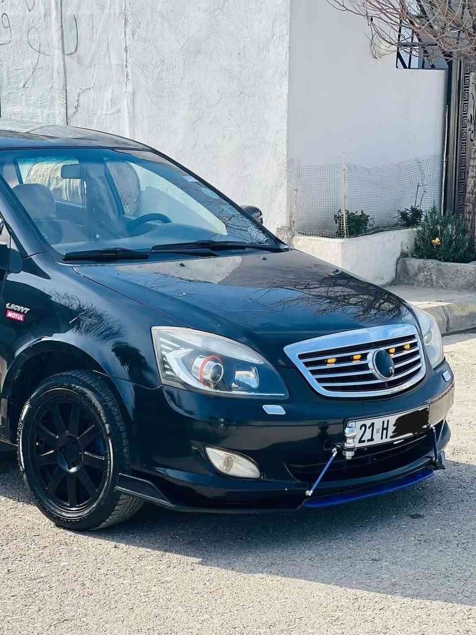 Geely SC7 Sl 2014
سەلاموو عەلەیەک  
جێلی گێڕ و مەکینە بیکاشۆ مەکینە 1.6
سەنەوی تا 2029 تازەیە
بەنزین زۆر کەم ئەخوات 

زینۆن - عەدەسە - ABS - حاسەی پشتەوە - شاشە ئایپاد - کامێرا - ئاوێنە ئیشارات - تەبرید سارد و گەرم - گێر عادی مەرغوب - LED دەرەوە و ناوەوە -
قوفڵ مەرکەزی - چوار جام کارەبا - پەردەی بیلادی پشتەوە - 200 هەزارێک ڕۆشتووە ..
بۆیاخی نییە تەعدیل ساردی کەمێک هەیە و کاڵ بونەوە

کامل جوانکاری بۆ کراوە شتێکی جوان و ڕێک و پێک و جایز و مەرخوب  سەنەوی و شتی هەمووی بە ناوی خۆمانەوەیە 
ژمارە تەلەفۆن ***********
