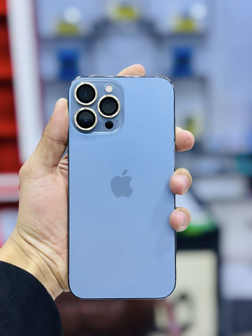 السلام عليكم متوفر:

♠️أيفون 13 برو ماكس ذاكرة 512 بطارية 88 الجهاز مكفول وضمان شخط واحد ماا بي✔️.

☑️***********☑️

☑️مركز سفن فون للهواتف النقالة☑️
