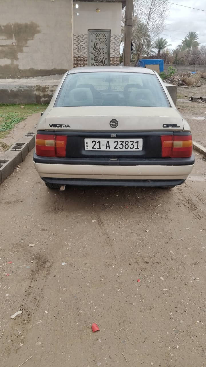 السلام عليكم أوبل  فگترا للبيع شرط محرك وگير صدر سيارة حلوة مال بيت رقم سليمانية سنوية لل27  
العنوان محافظة صلاح الدين قضاء 
السعر 38 وبيها مجال لا أحد يگول غالية كلشي اكو بالسوگ 
رقم ***********
