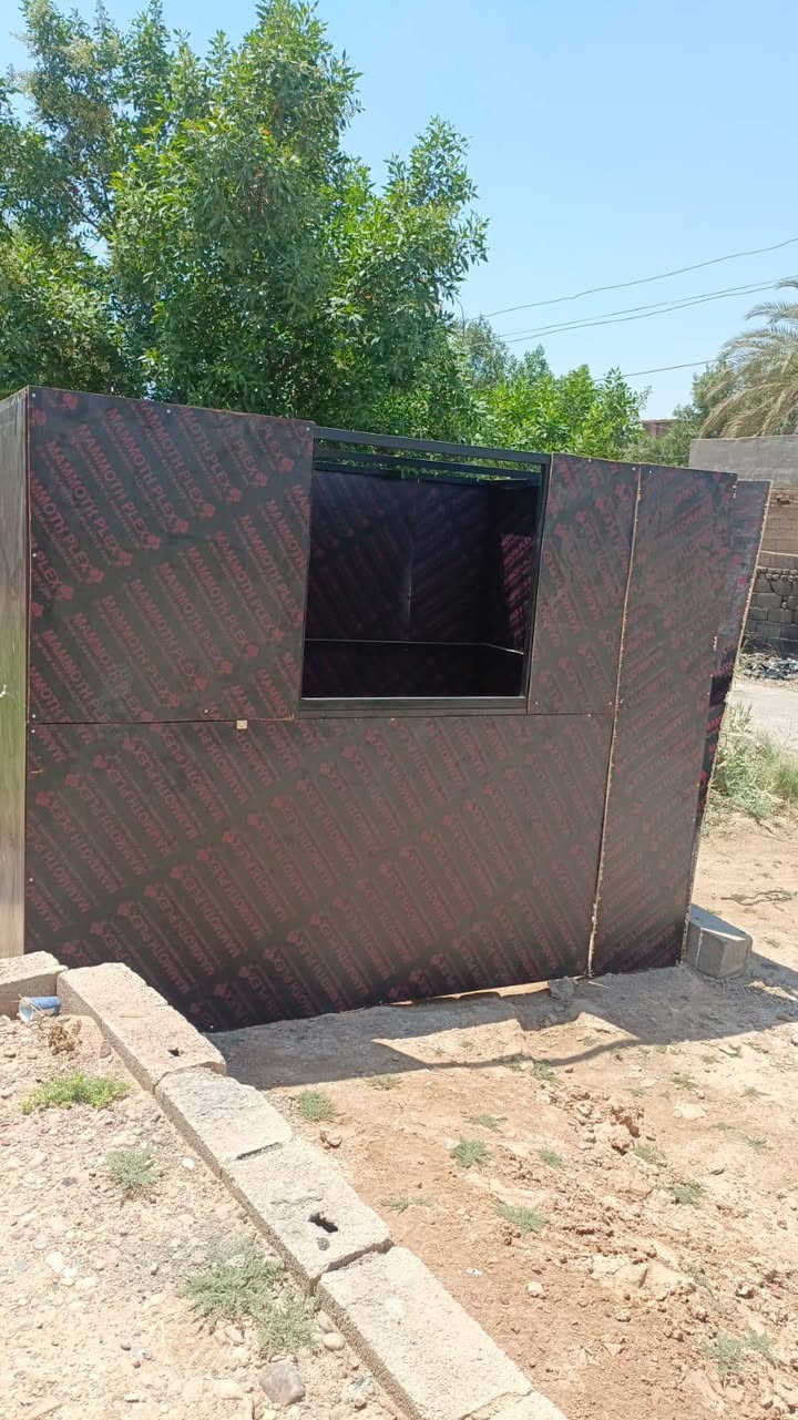 سلام عليكم كشك للبيع يصلح مطعم او أسوأق  مثل ما واضح بتصوير عرضه مترين وطوله 3 وارتفاعه مترين 30
سعره 750 وبي مجال مكاني بغداد سلمان باك *********** إتصال وتساب 
سلام عليكم كشك للبيع يصلح مطعم او أسوأق  مثل ما واضح بتصوير عرضه مترين وطوله 3 وارتفاعه مترين 30
