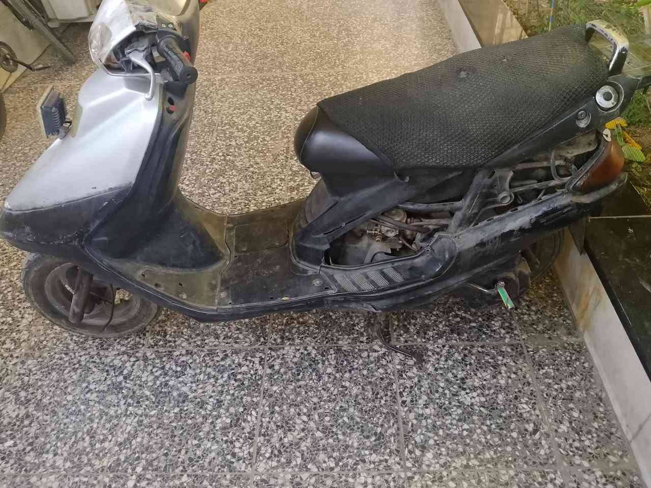 الـبيع . فراشه فضائي ياباني . مكينه فول
فقط يراد اله كلج امامي بي صوت طكطكه + الباقي مثل تشوف بيعينك كهربائيات شاير يمنه يسره شغله سعر 250 وبيه مجال *********** طالبيه
