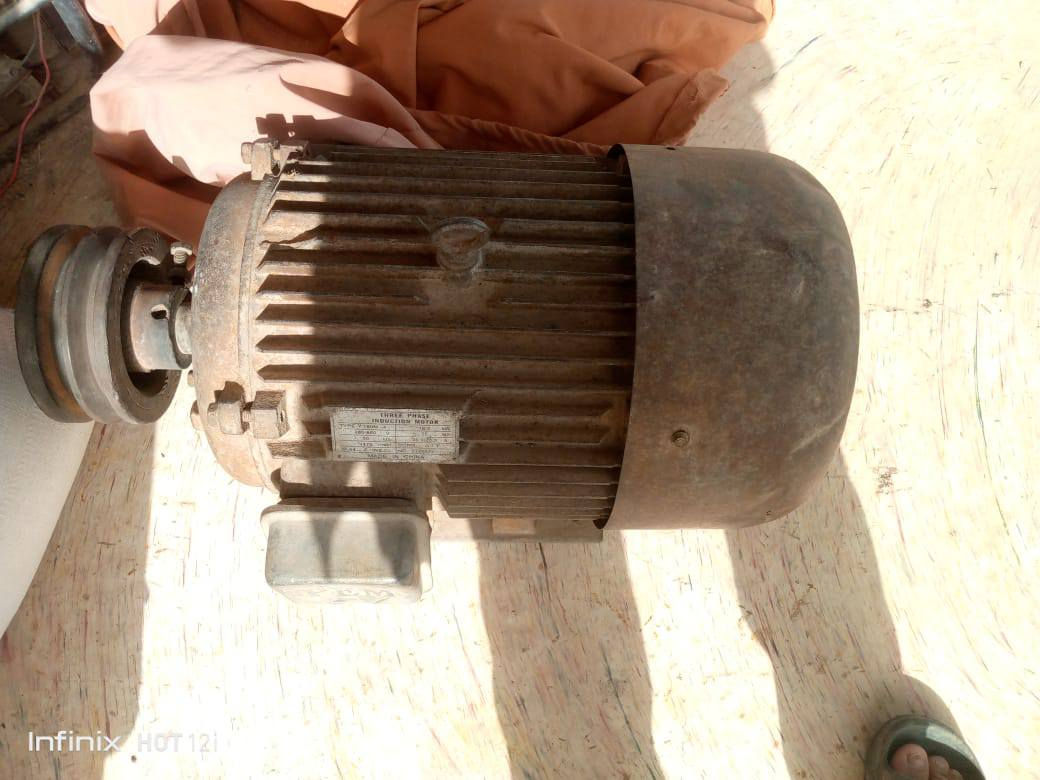 البيع ماطور ٢٥ حصان شغال
للأستفسار الاتصال على الرقم ***********//***********
